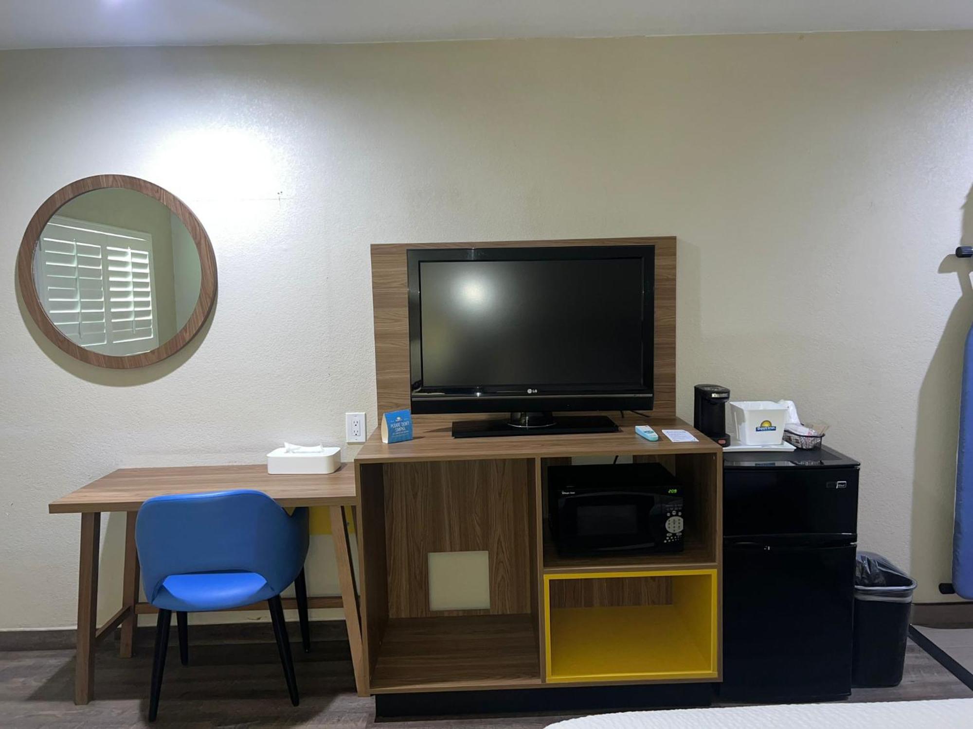 Days Inn By Wyndham El Centro Buitenkant foto