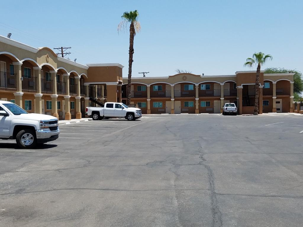 Days Inn By Wyndham El Centro Buitenkant foto